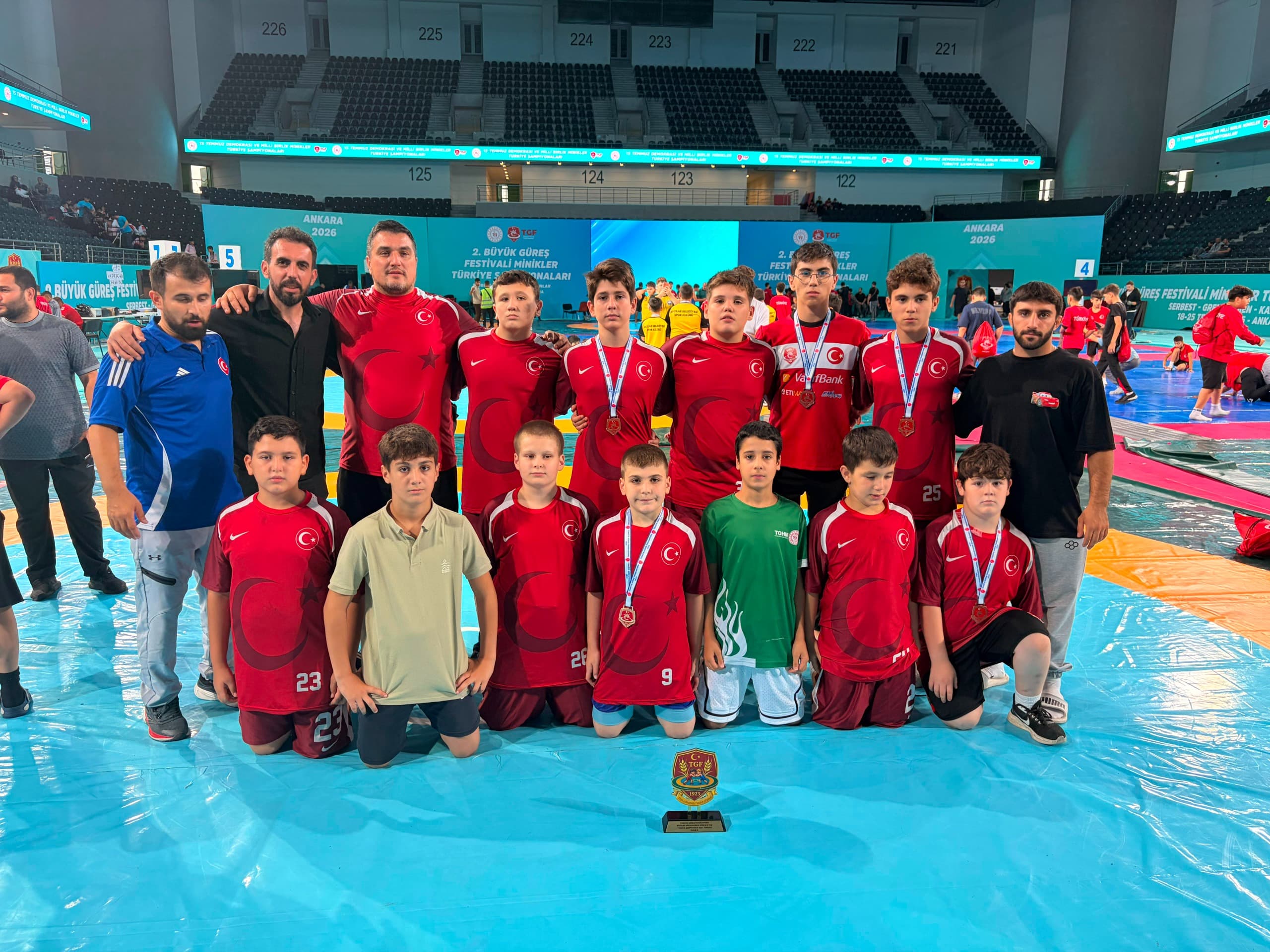 Türkiye Güreş Şampiyonası’nda Osmangazi Belediyespor Rüzgarı